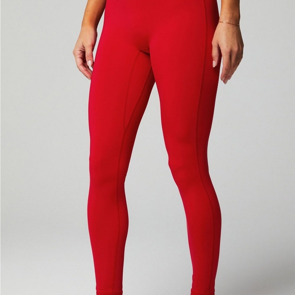 Fabletics Women's heated Red Leggings size small short